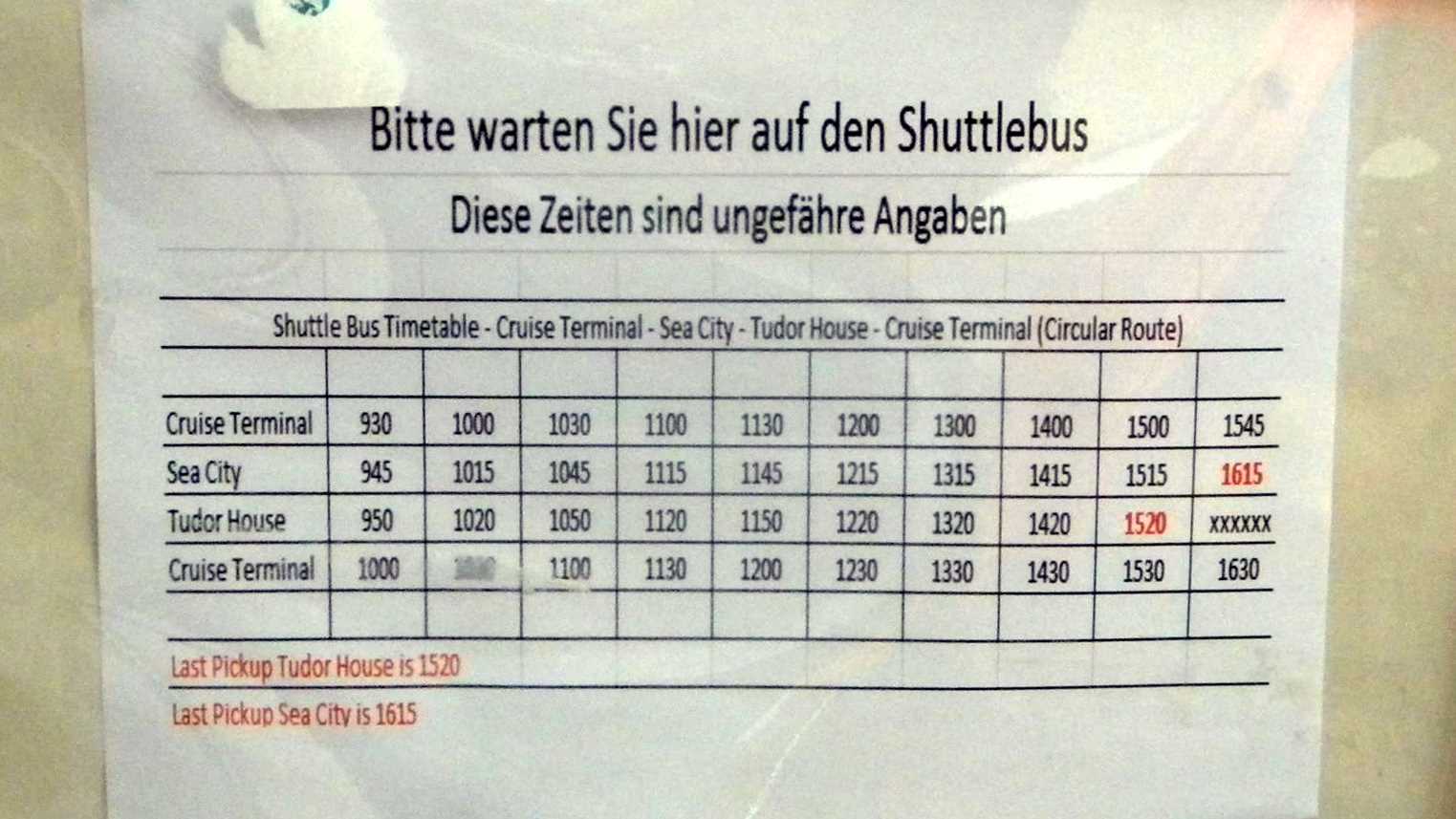 Shuttlebus-Fahrplan vom Terminal zum Museum