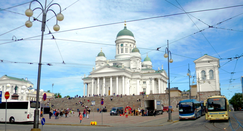 Senatsplatz und Dom von Helsinki