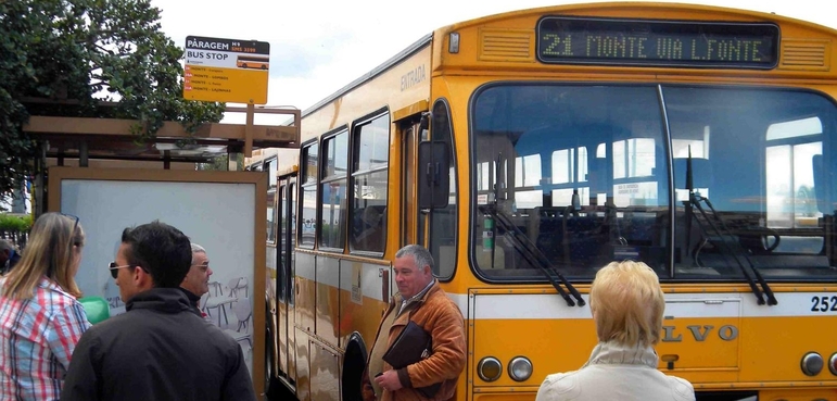 Öffentlicher Bus in Funchal