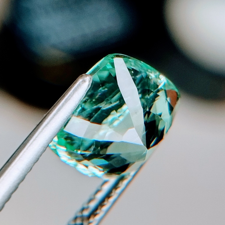 Gemstone Investment Exclusive & precious Gems Gemstones