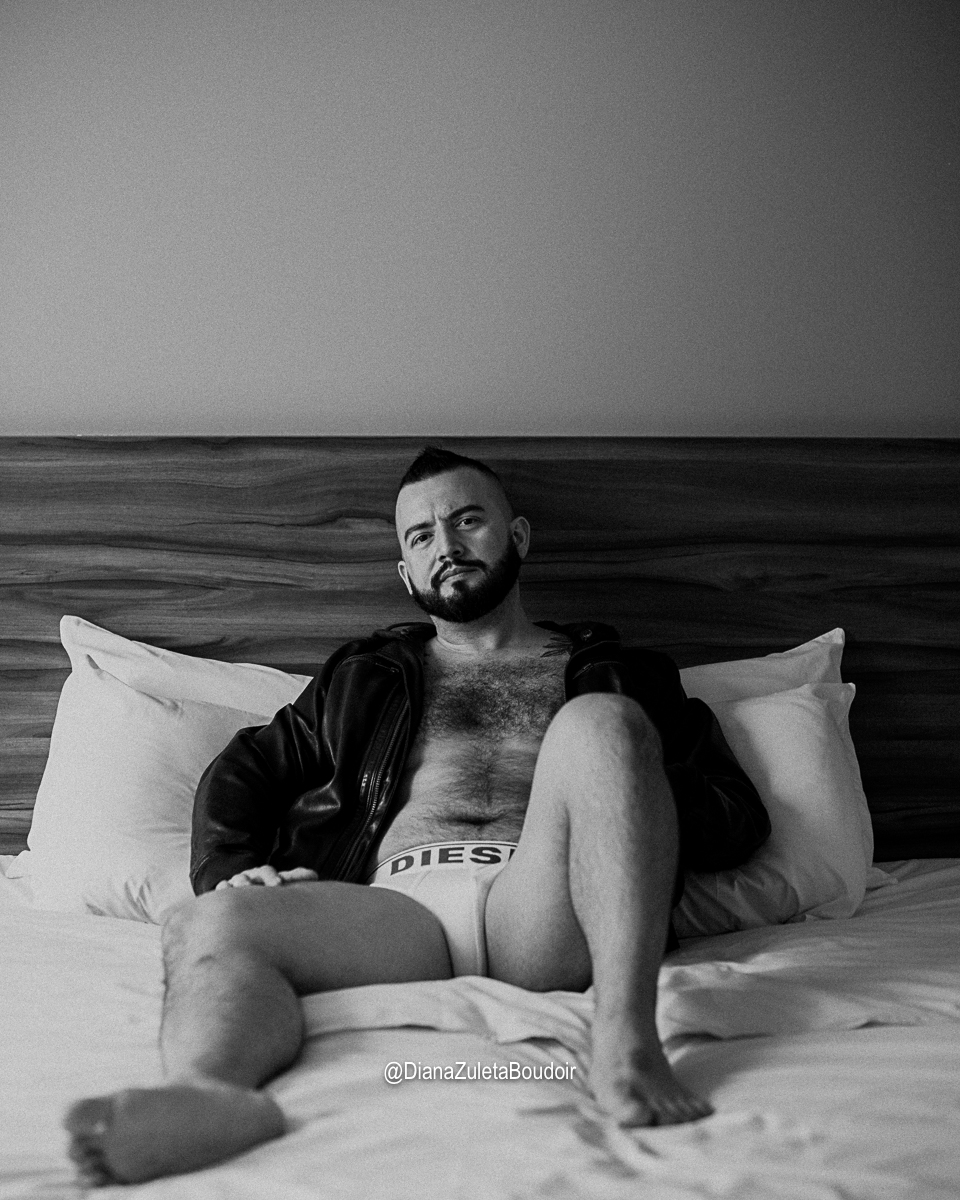 Diego + David / Boudoir en Pareja - Boudoir Medellín Colombia Diego + David / Boudoir en Pareja - Boudoir Medellín Colombia