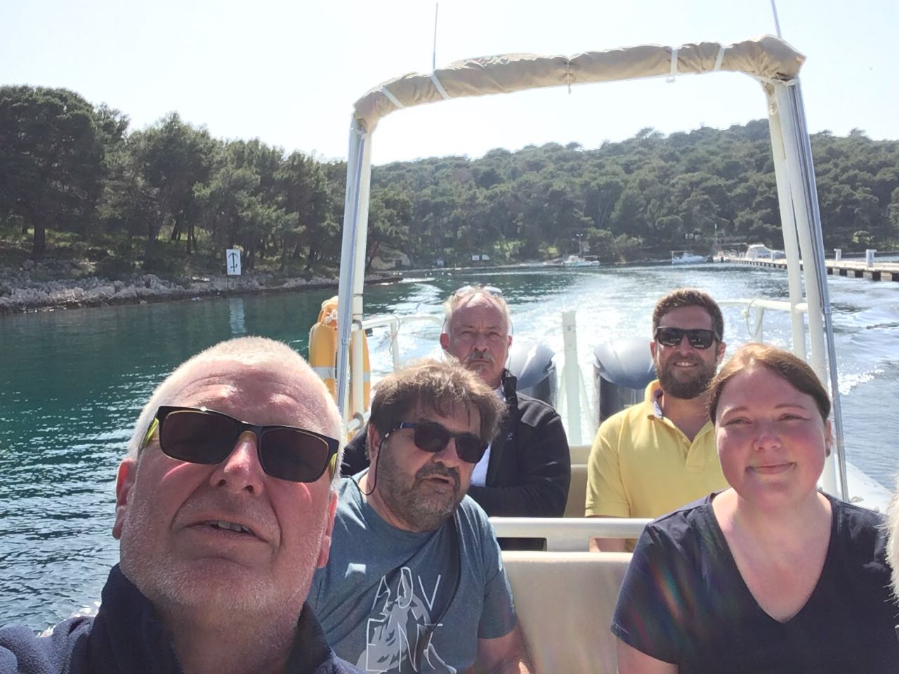 mit dem Speedboot nach HVAR