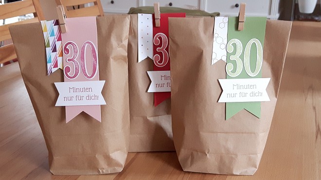 Zu Verkaufen: Die 30-Minuten-nur-für-Dich-Tüte! Inhalt: 1x Rotkäppchen-Frucht-Secco, 1x Schaumbad, 1x Kerze