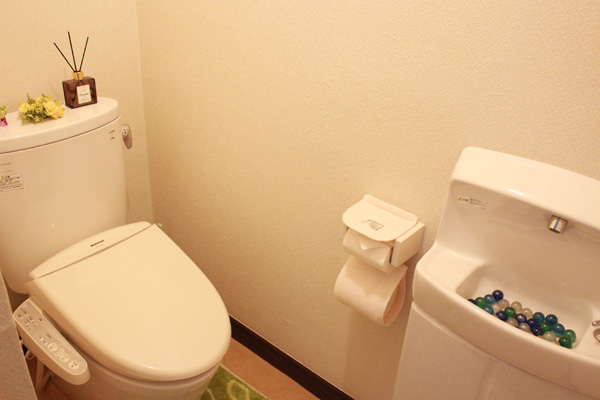 トイレです。気持ちよくお使いいただけるよう、いつも清潔を心がけています。