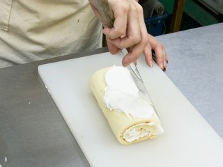 ロールケーキの作り方２
