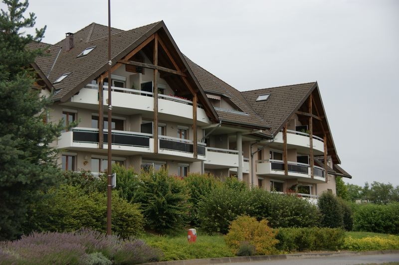 L'appartement de Jérôme est situé entre la LMD et la maison de sa mère à Poisy