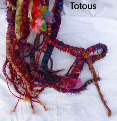 Totous/ sculpture textile / photo Caroline Delannoy 