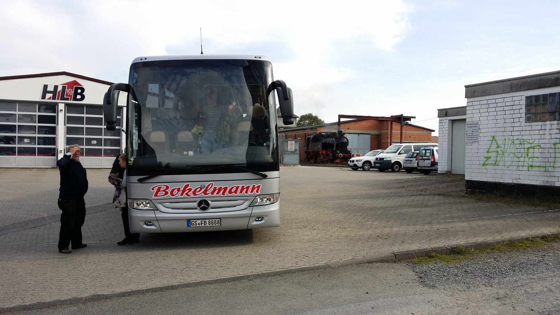 Mit Unterstützung vom Reisebus erleben unsere Fahrgäste den Herbstmarkt in Bad Emstal- und das Eisenbahnmuseum in Naumburg