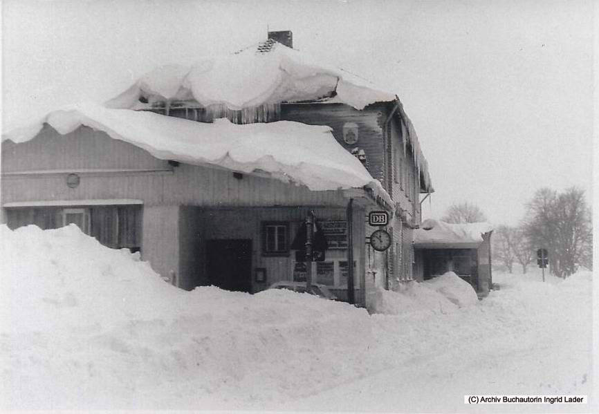 1969/70 DB Bahnhof Clausthal-Zellerfeld verschwindet fast unter den Schneemassen