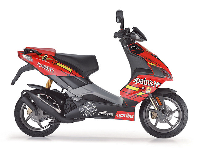 aprilia scooter