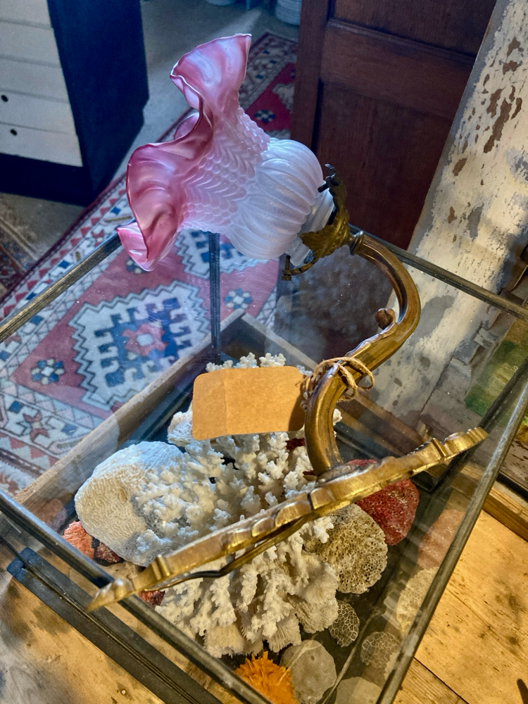 Applique (bronze et verre)