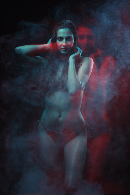 Lingerie mit Nebelmaschine, Farbfolien und Photoshop-Finish