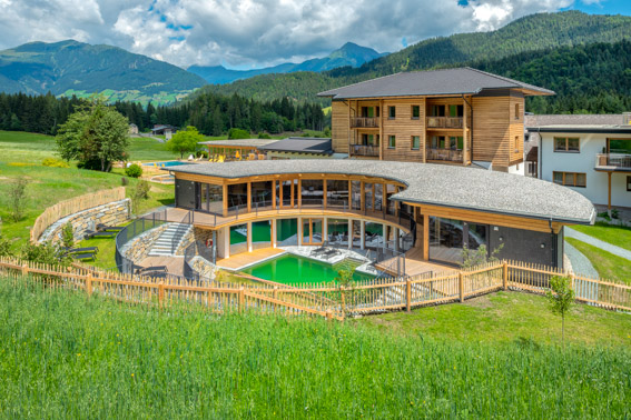 Professionelle Architekturfotografie, Familienhotel Kreuzwirt am Kreuzberg/Weißensee, Kärnten