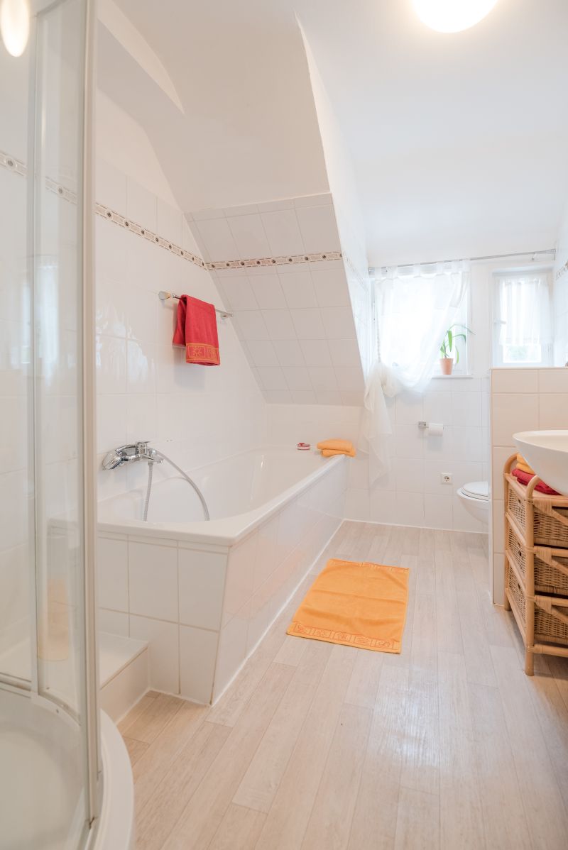 Badezimmer Ferienwohnung Hofgarten #AltesForstamtimteutoburgerwald#