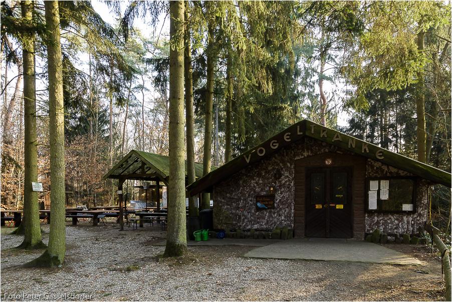 Unsere Vereinsgaststätte, die "Vogeltränke", mit Biergarten