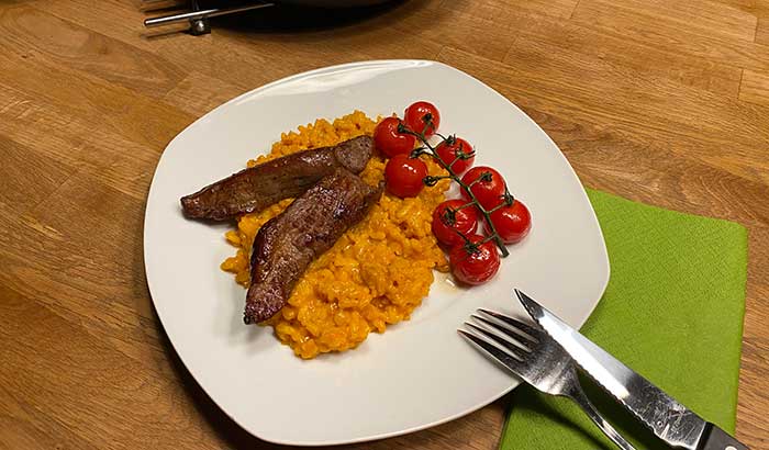 Möhren-Risotto mit Lammfilets