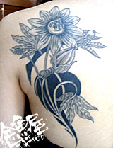 花 トケイソウ タトゥー TATTOO おまかせ