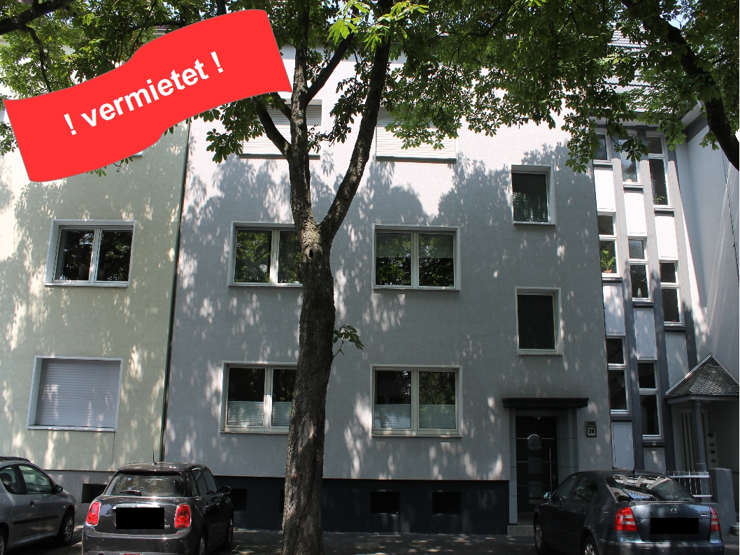 Top modernisierte DG-Wohnung für Paare oder Singles in ...