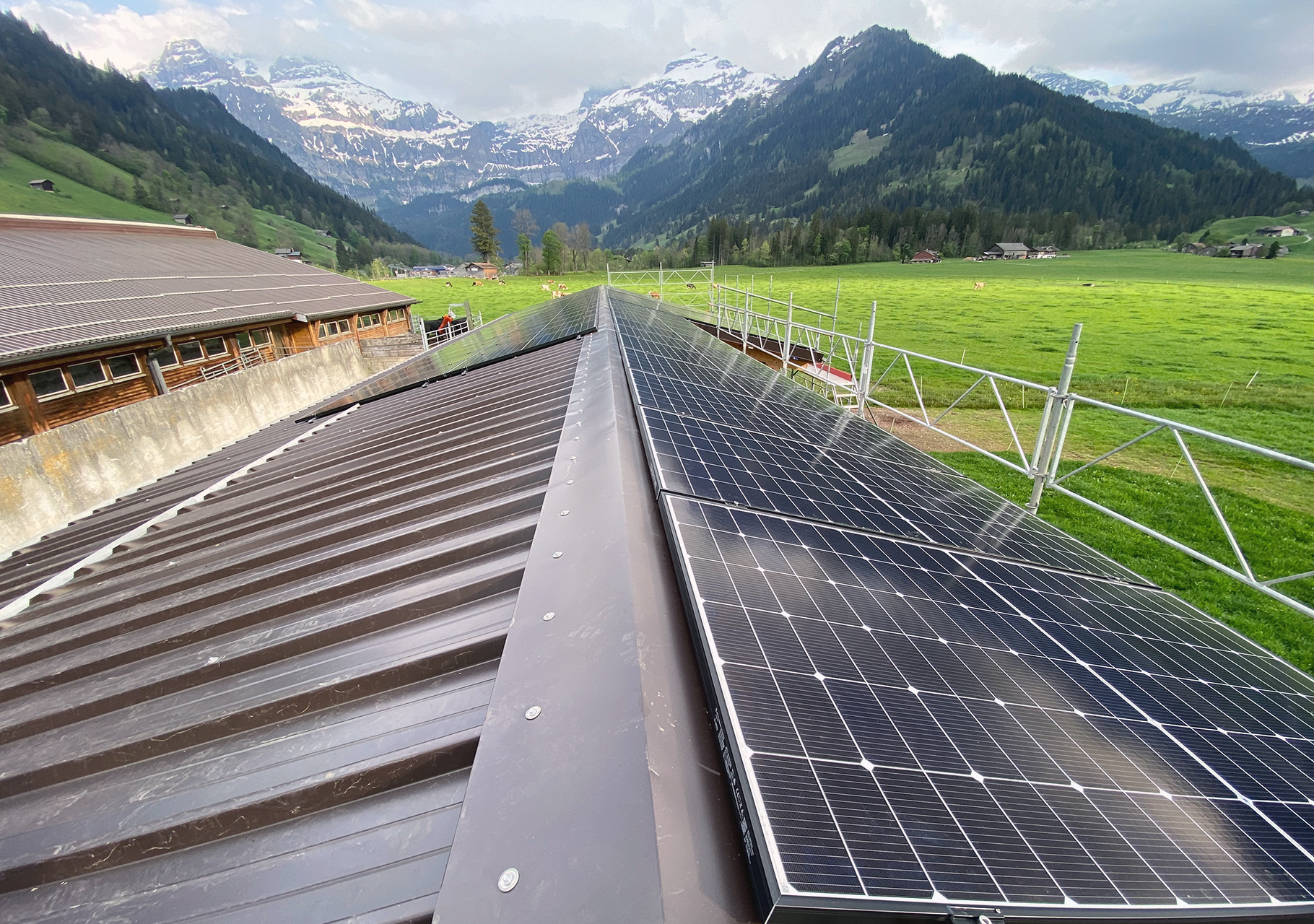 Aufdach PV-Anlage in Lenk