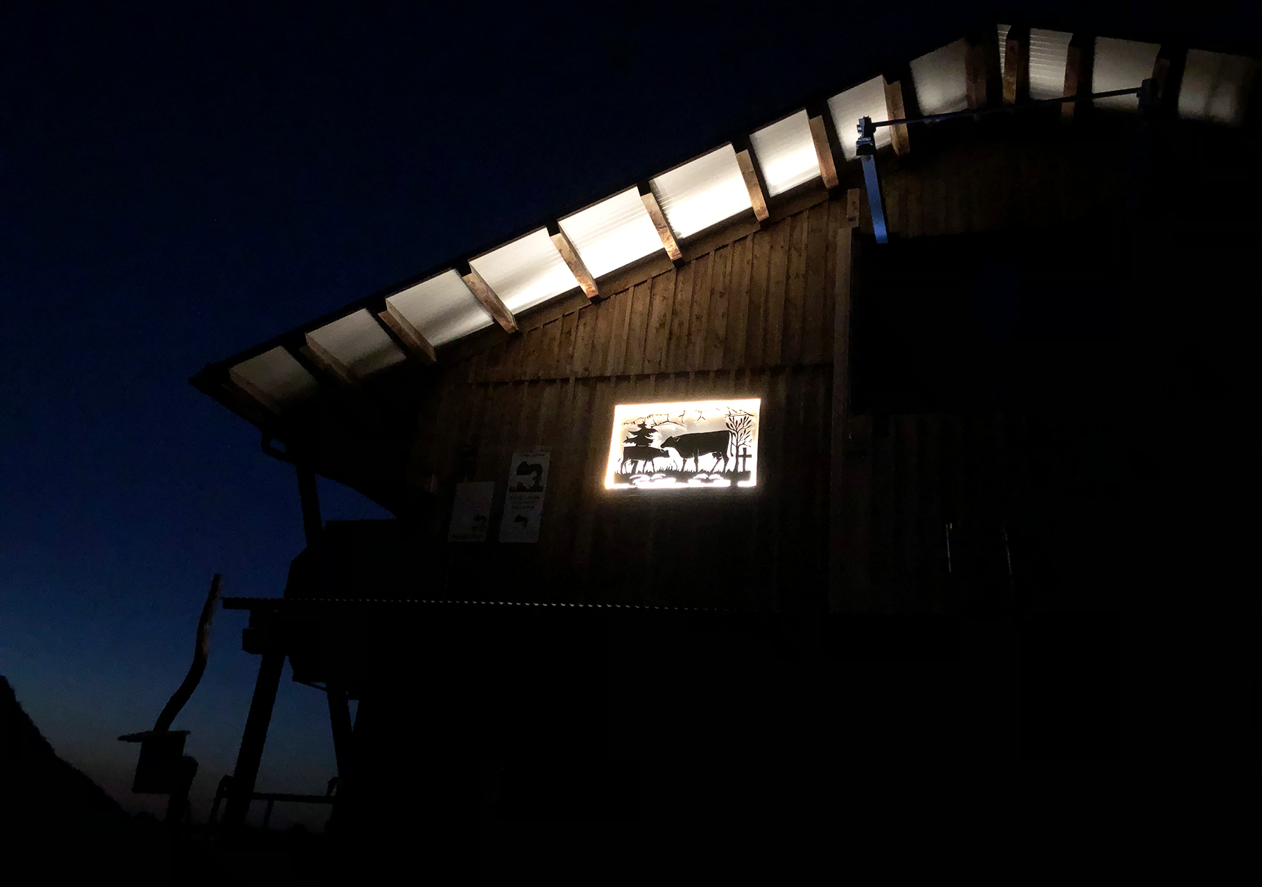 Beleuchtung Hoftafel in Scharnachtal