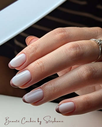 French marron blanc laiteux forme amande Institut de beauté La Ravoire