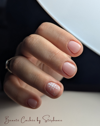 Pose ongles semi permanent nude Esthéticienne La Ravoire