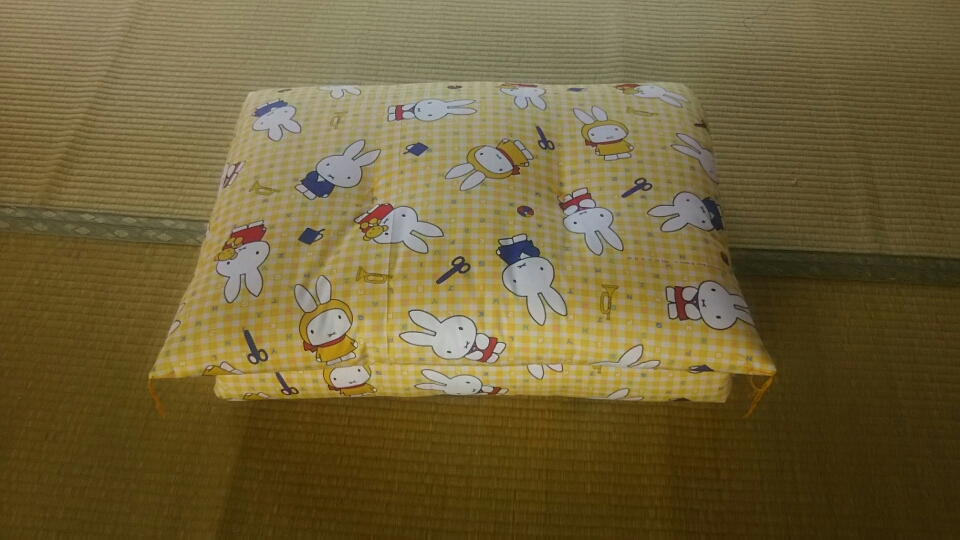 ミッフィーごろ寝布団 90㎝×160 ¥8,800