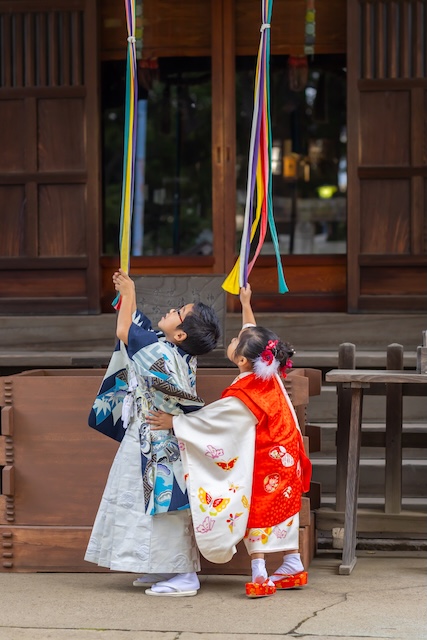 出張撮影 出張カメラマン ロケーション撮影 練馬区 豊玉氷川神社 七五三 お宮参り 女性カメラマン 自然な姿