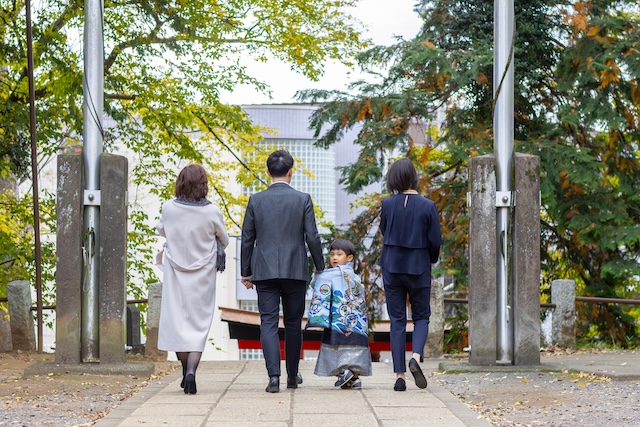 高松八幡神社で双子ちゃんのお宮参りと5歳男の子の七五三撮影☆撮影レポート(練馬区・高松)