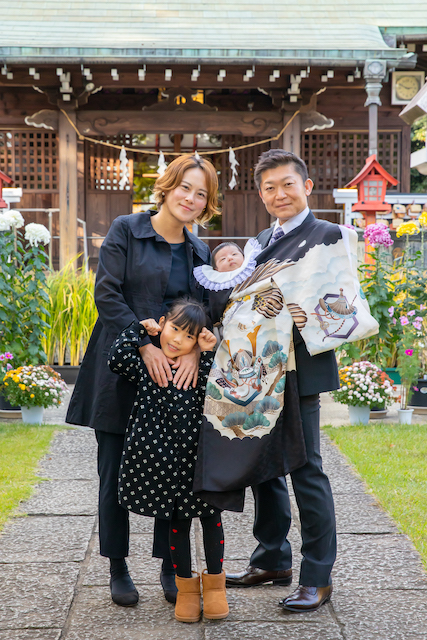 新倉氷川八幡神社　お宮参り　出張撮影　家族写真　出張カメラマン　女性カメラマン　写真台紙