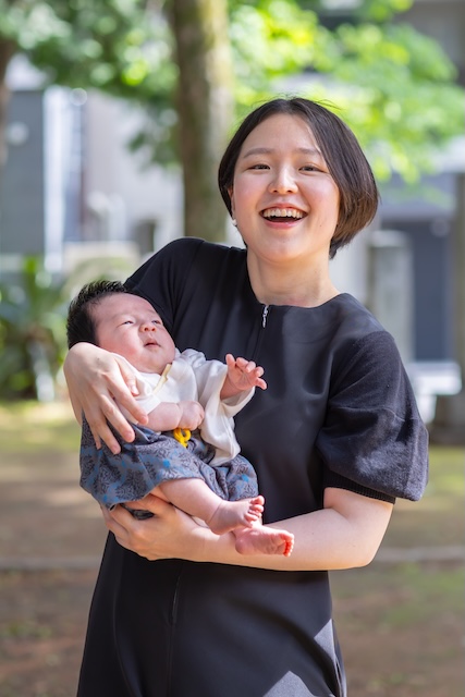 出張撮影　出張カメラマン　ロケーション撮影　練馬区　中村橋　中村八幡神社　女性カメラマン　お宮参り　記念撮影　自然体