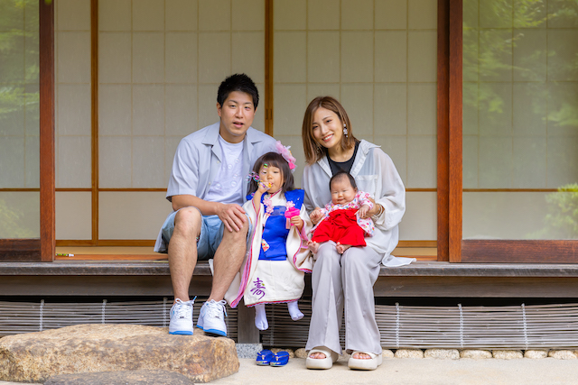 出張撮影　出張カメラマン　女性カメラマン　お支度からの七五三　七五三　記念写真　自然体　お宮参り