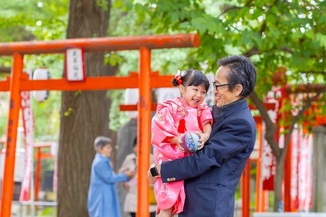 出張撮影　出張カメラマン　ロケーション撮影　豊島区　鬼子母神堂　七五三　記念写真　自然体　女性カメラマン