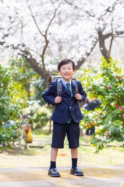出張撮影 出張カメラマン ロケーション撮影 練馬区 光が丘 つばき園 桜 家族写真 入学記念 女性カメラマン フォトグラファー 自然