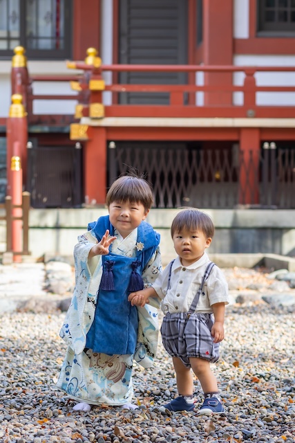 出張撮影　出張カメラマン　武蔵野八幡宮　七五三　記念撮影　家族写真　女性カメラマン　写真