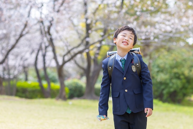 出張撮影 出張カメラマン ロケーション撮影 練馬区 光が丘 つばき園 桜 家族写真 入学記念 女性カメラマン フォトグラファー 自然