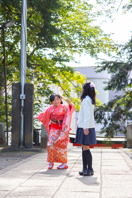 出張撮影　出張カメラマン　練馬区　高松八幡神社　女性カメラマン　七五三　家族写真