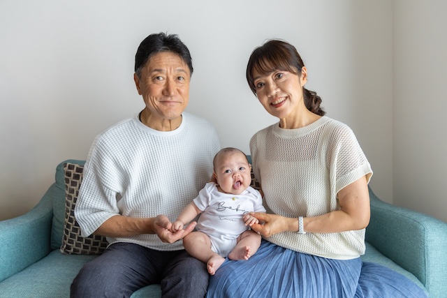 出張撮影　出張カメラマン　ロケーション撮影　女性カメラマン　練馬区　光が丘　3ヶ月　家族写真　記念写真