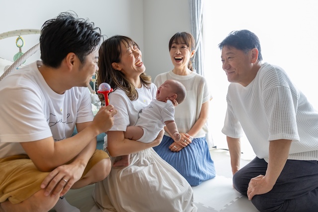 出張撮影　出張カメラマン　ロケーション撮影　女性カメラマン　練馬区　光が丘　3ヶ月　家族写真　記念写真