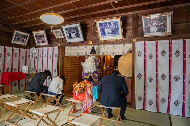 出張撮影　出張カメラマン　練馬区　高松八幡神社　女性カメラマン　七五三　家族写真