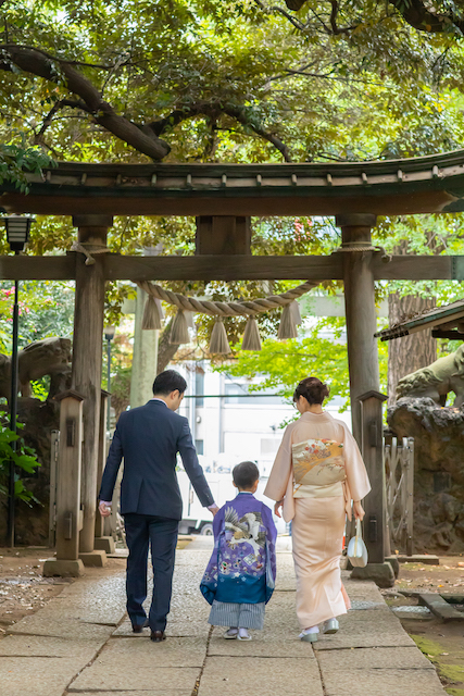 出張撮影　出張カメラマン　豊島区　長崎神社　七五三　家族写真　記念写真　日常写真　女性カメラマン　フォトグラファー