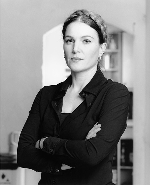 "Iris Zogel, Bildhauerin" Birgitta Thaysen 2011