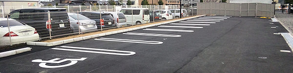 広い駐車スペース