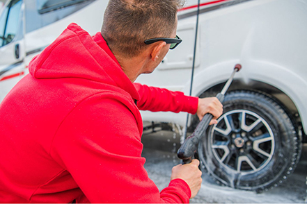 Tipps fürs Auswintern deines Wohnmobils: Mach dich bereit für die Freiheit auf Rädern!