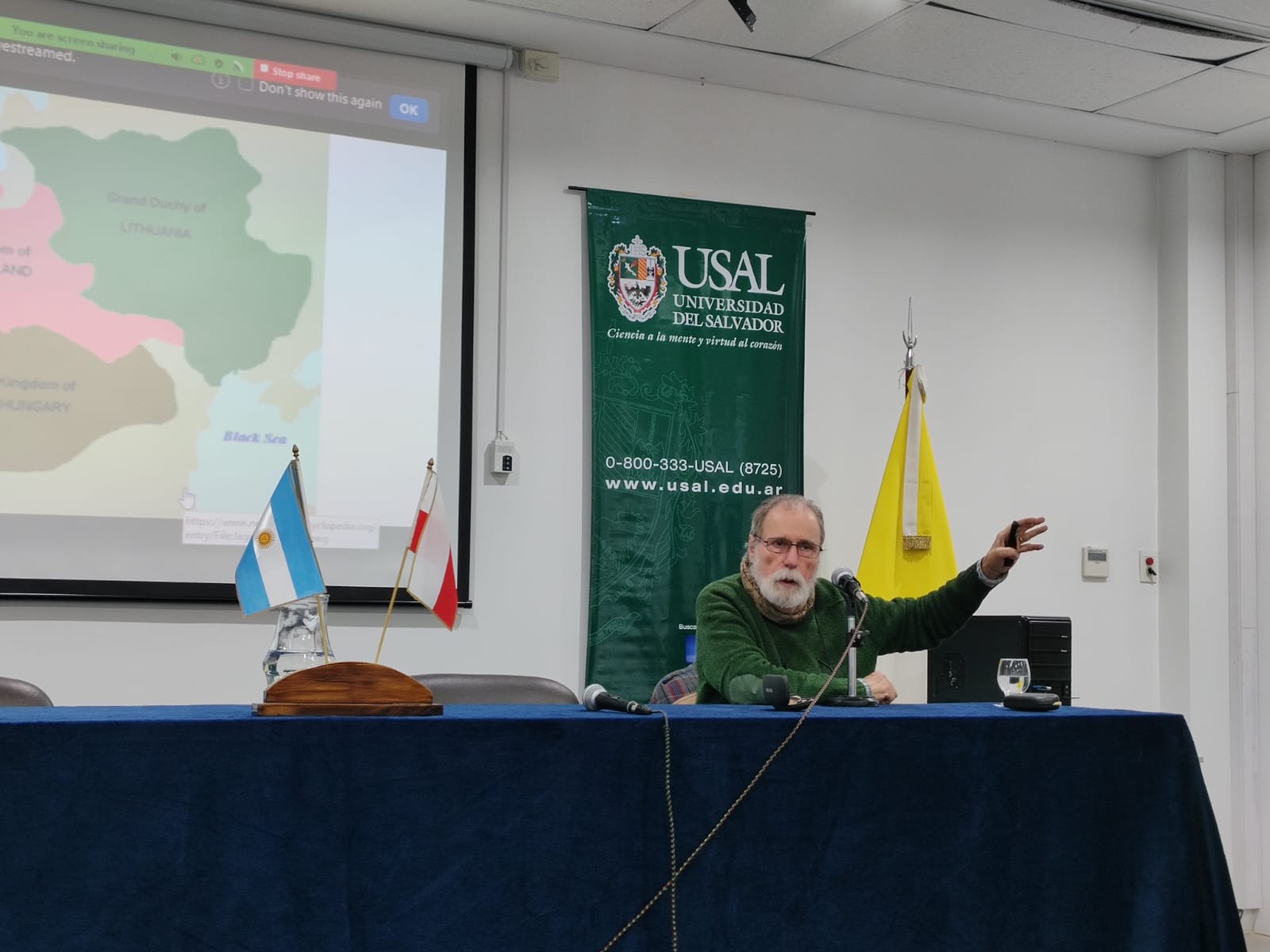 Participamos de la apertura de las clases magistrales sobre Historia de Polonia a cargo de Witold Starża-Kopytyński