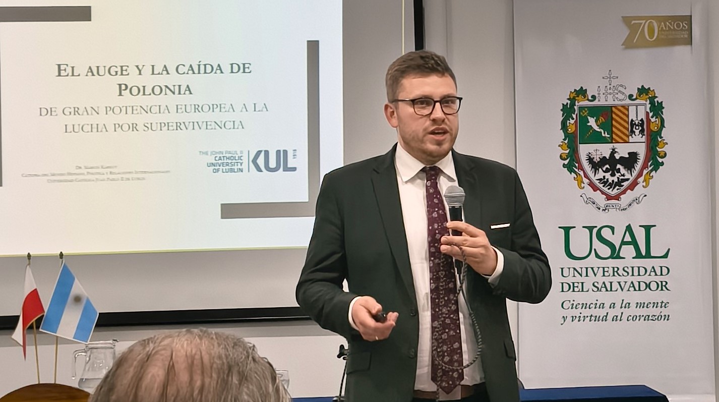 Participamos del inicio del ciclo de clases magistrales sobre historia de Polonia en la USAL