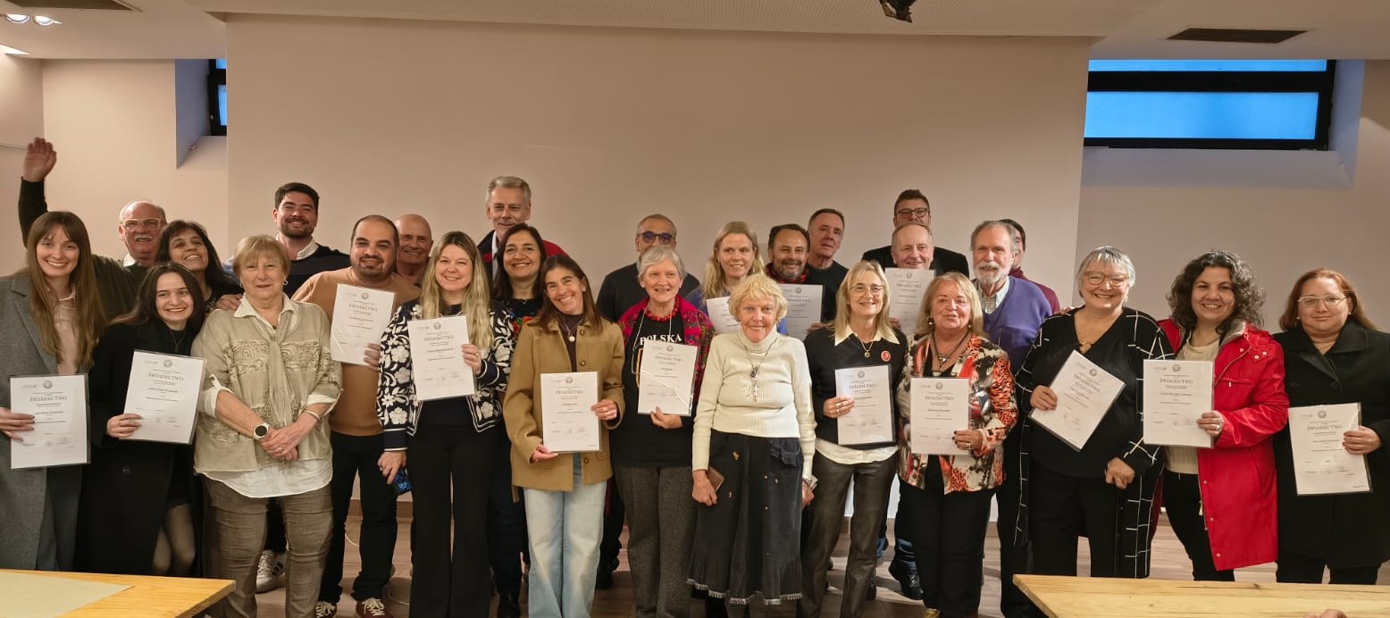 Entrega de diplomas de Curso de Historia de Polonia (KUL- ACAP) 2025/26