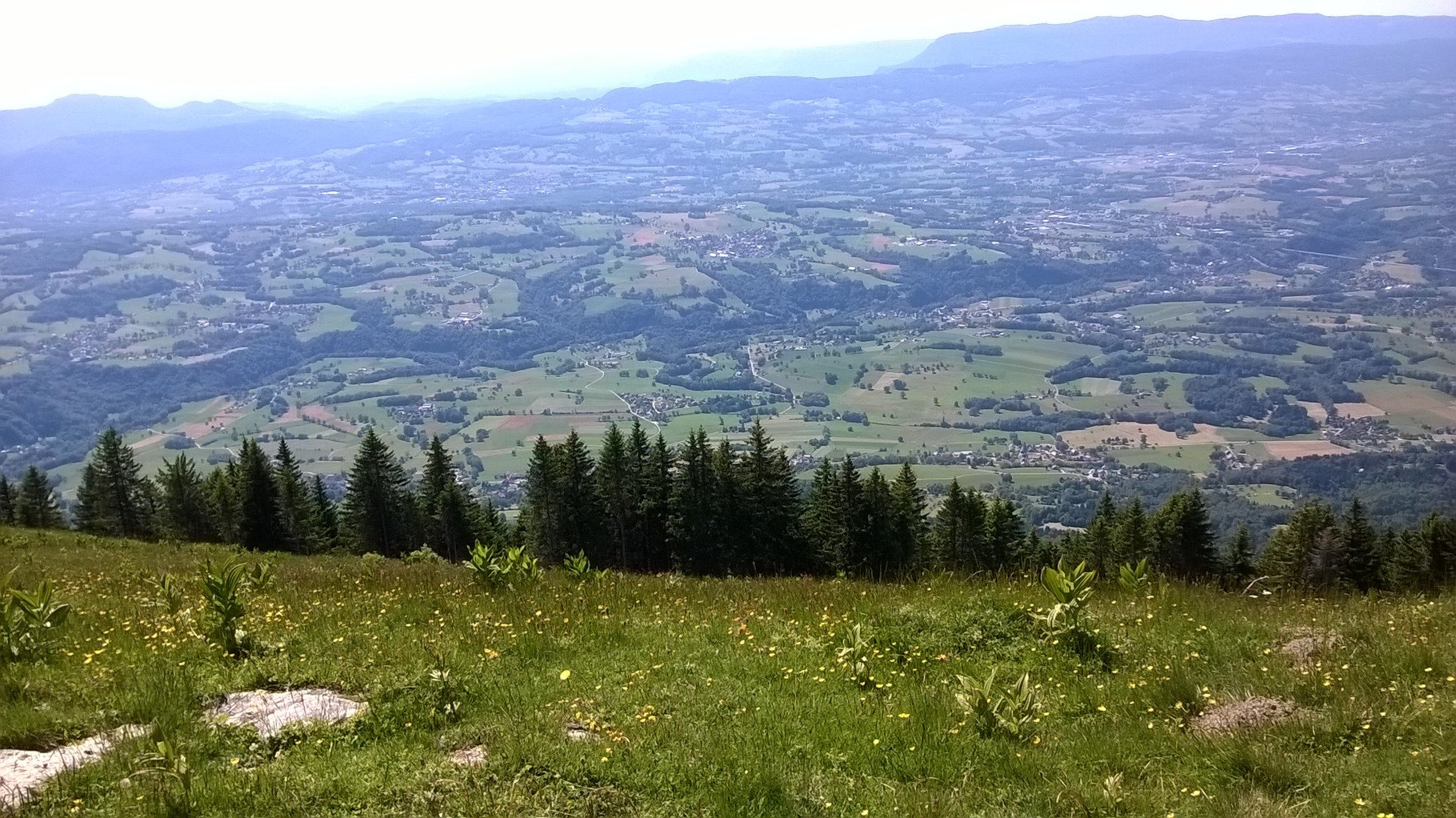 Vue plongeante depuis le Semnoz