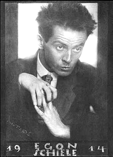 12-1-( 2,4)photo Egon Schiele 1914