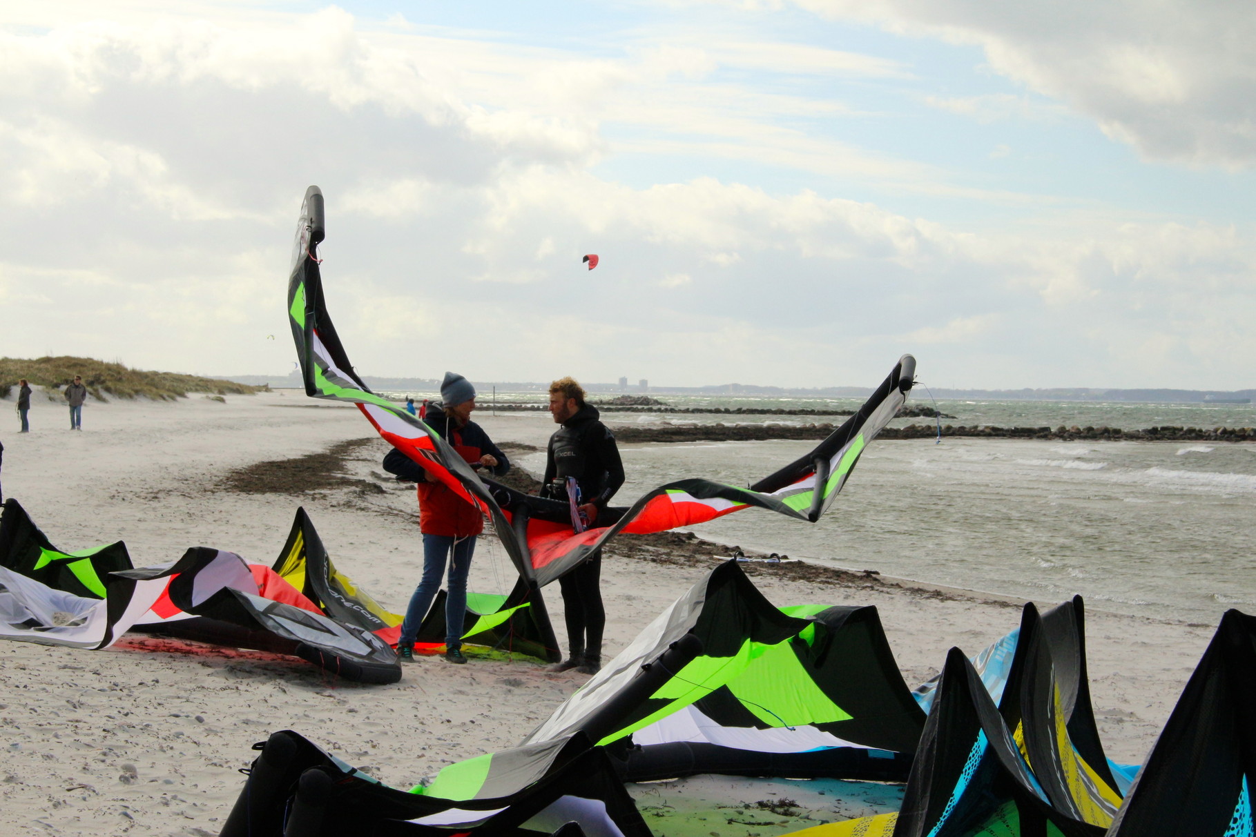 Season Opener Ozone Testival mit Point of Sail in Kiel Ozonekites.de